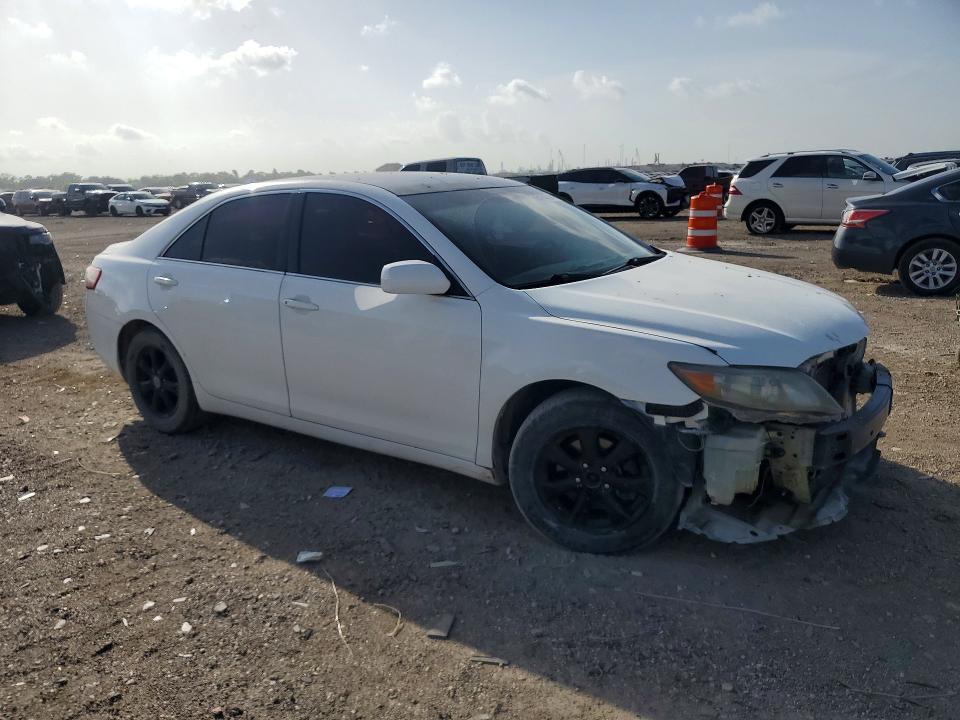 Zdjęcie 4 z aukcji – 2011 TOYOTA CAMRY z VIN 4T1BF3EK5BU713051
