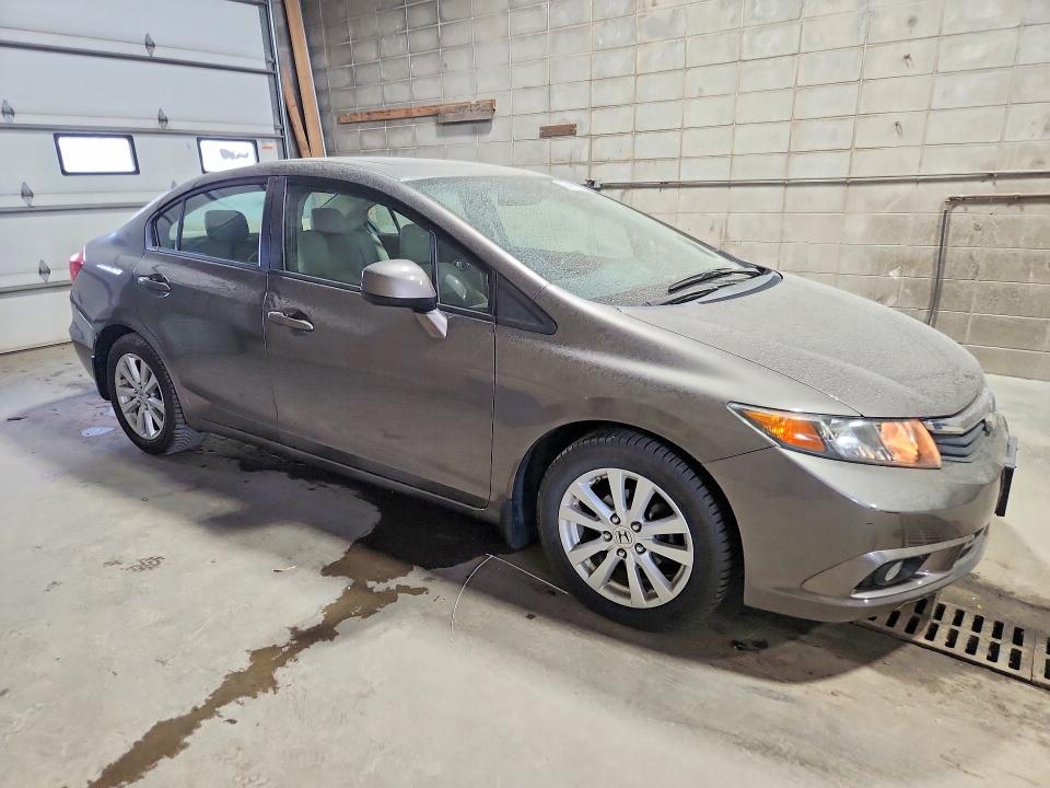 Photo 4 from auction – 2012 HONDA CIVIC with VIN 19XFB2F96CE028967