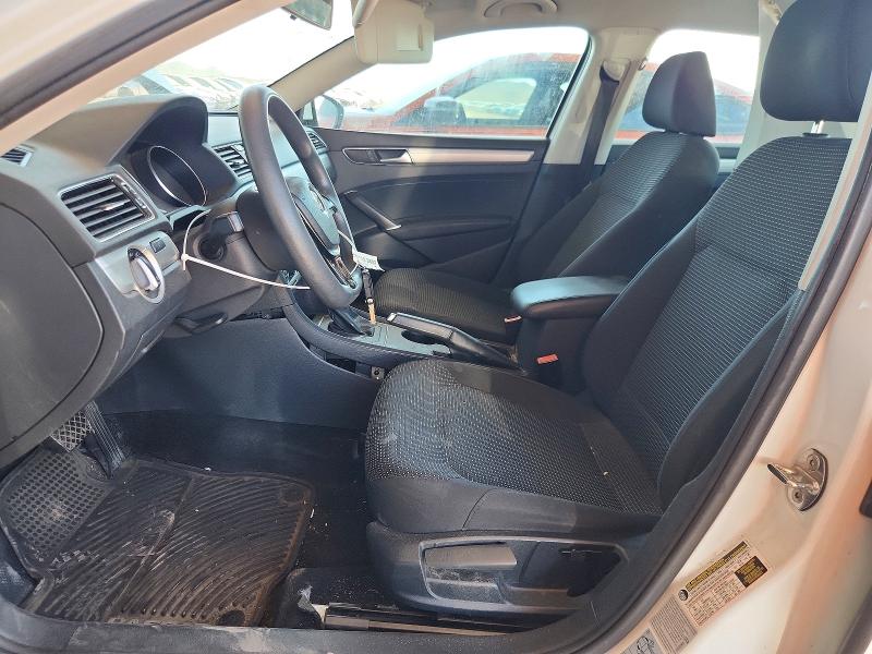 Photo 7 from auction – 2016 VOLKSWAGEN PASSAT with VIN 1VWAT7A30GC024110
