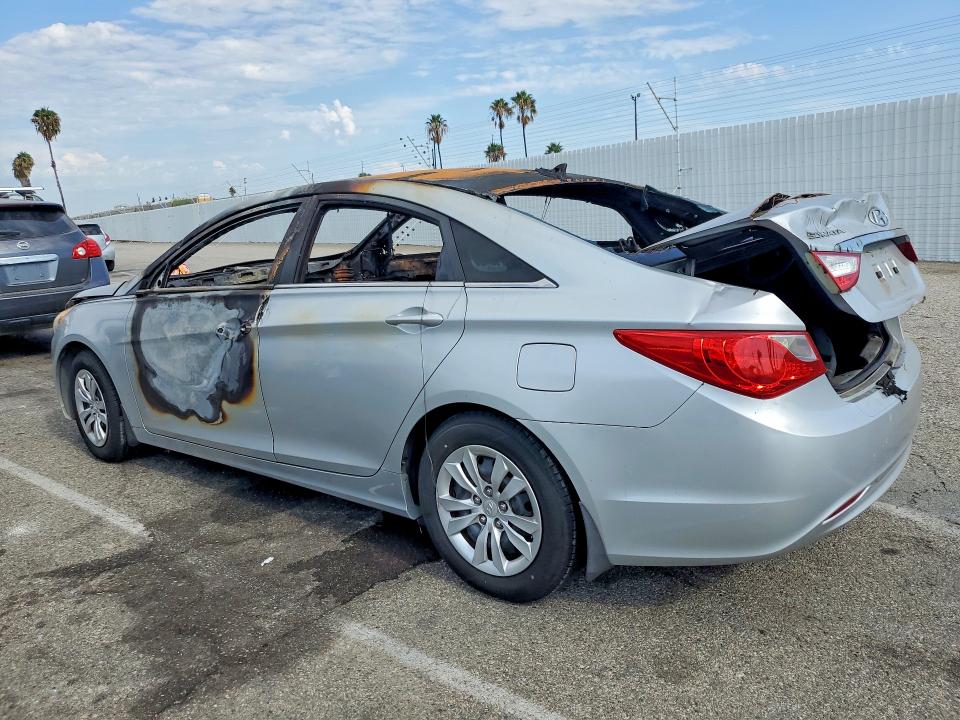 Photo 2 from auction – 2013 HYUNDAI SONATA with VIN 5NPEB4AC1DH606609