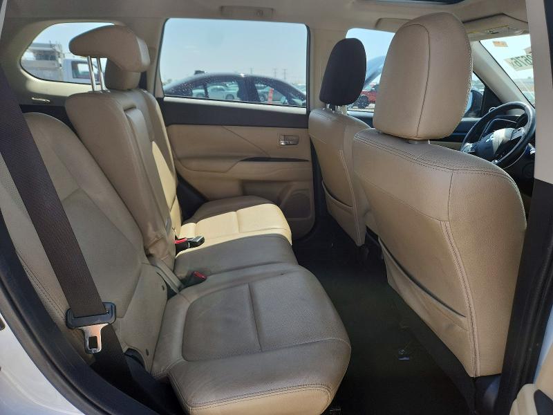 Photo 10 from auction – 2018 MITSUBISHI OUTLANDER with VIN JA4AZ3A33JZ071740