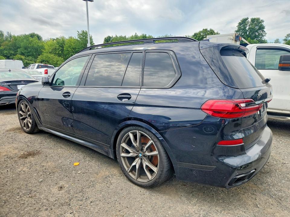 Photo 2 from auction – 2020 BMW X7 with VIN 5UXCX6C0XL9B49296