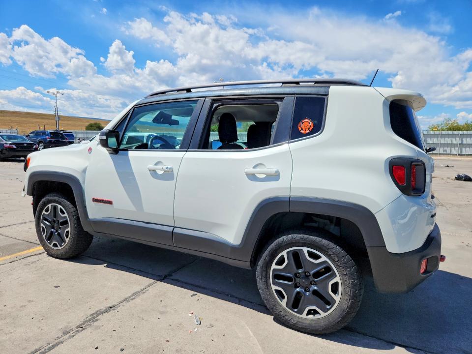 Photo 2 from auction – 2015 JEEP RENEGADE with VIN ZACCJBCT9FPB41499