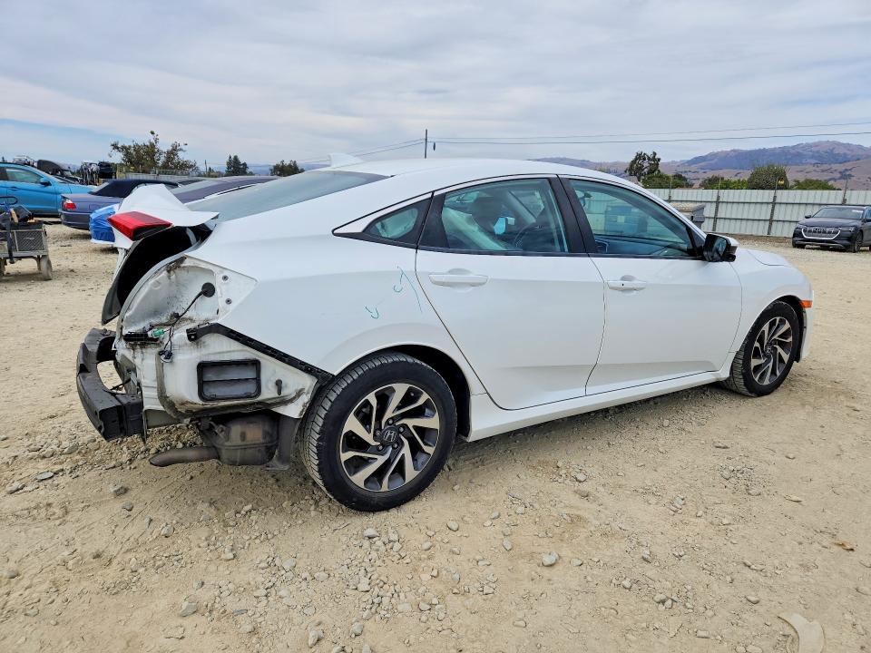 Photo 3 from auction – 2018 HONDA CIVIC with VIN 2HGFC2F74JH501215