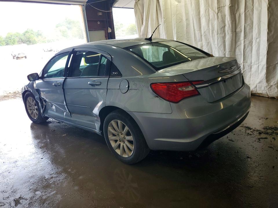 Photo 2 from auction – 2012 CHRYSLER 200 with VIN 1C3CCBBB2CN190832