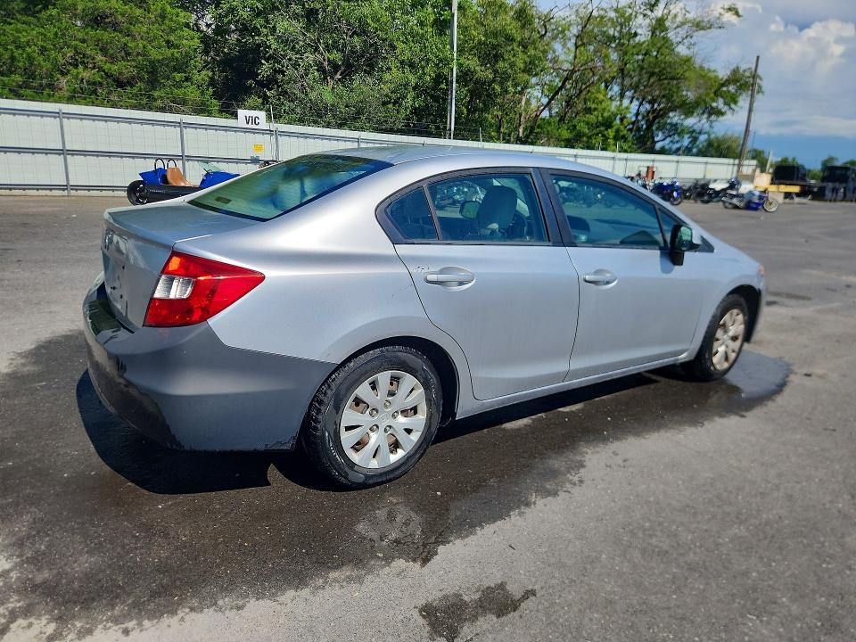 Photo 3 from auction – 2012 HONDA CIVIC with VIN 2HGFB2F54CH303755