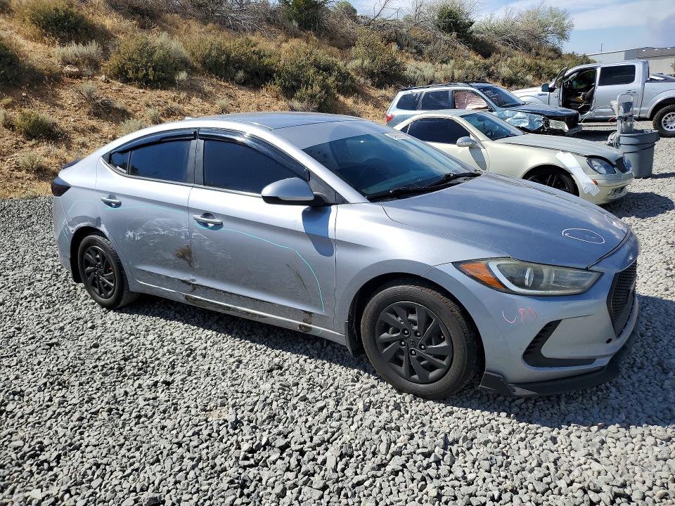 Photo 4 from auction – 2017 HYUNDAI ELANTRA with VIN 5NPD74LF1HH138567