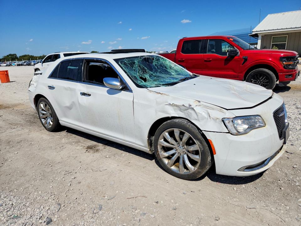 Foto 4 de la subasta – 2020 CHRYSLER 300 con VIN 2C3CCAEG6LH131499