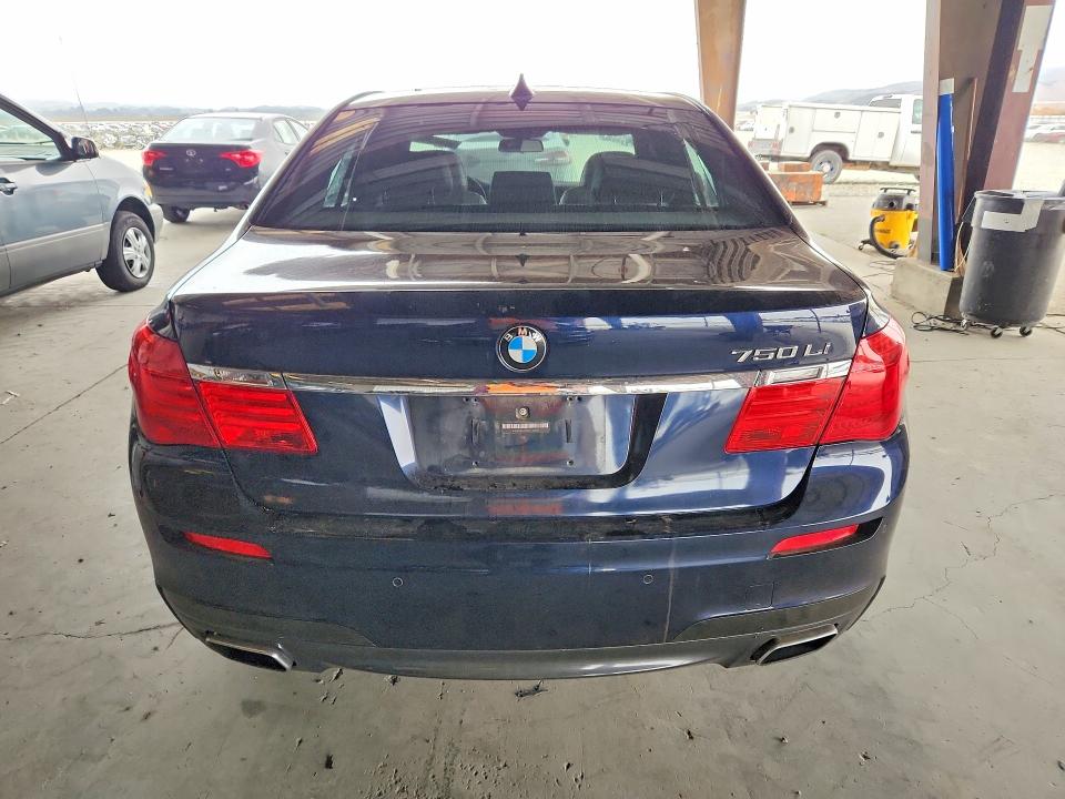 Photo 6 from auction – 2011 BMW 750 with VIN WBAKB8C53BCY66007