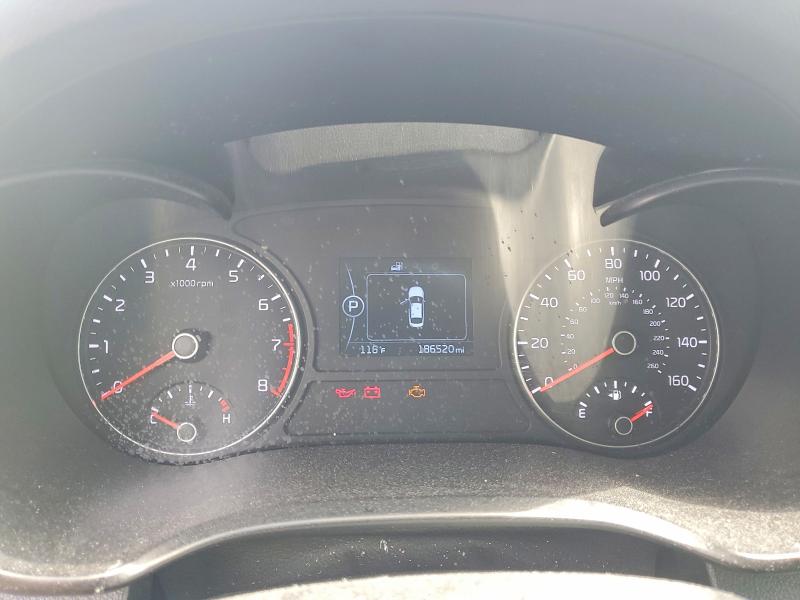 Foto 9 de la subasta – 2016 KIA OPTIMA con VIN 5XXGT4L31GG103570