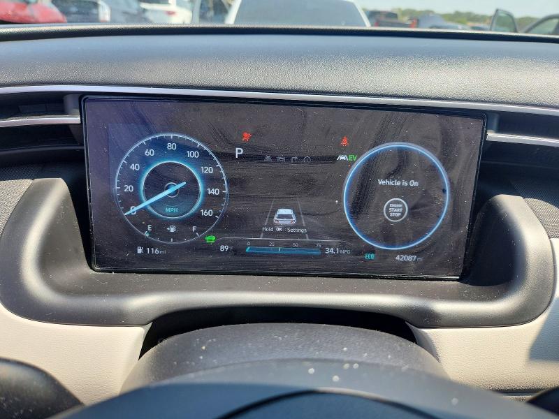 Photo 9 from auction – 2023 HYUNDAI TUCSON with VIN KM8JECA14PU087088