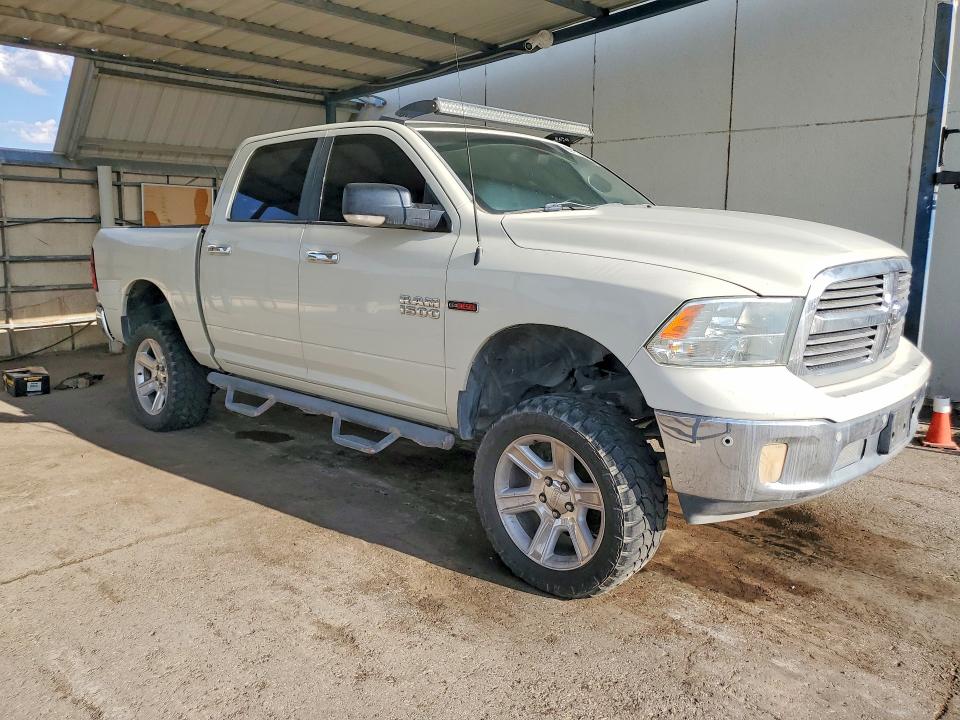 Photo 4 from auction – 2016 RAM 1500 with VIN 1C6RR6LM0GS214426