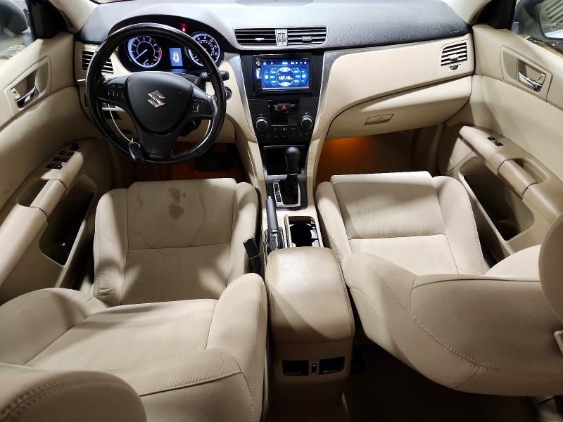 Photo 8 from auction – 2011 SUZUKI KIZASHI with VIN JS2RF9A15B6110310