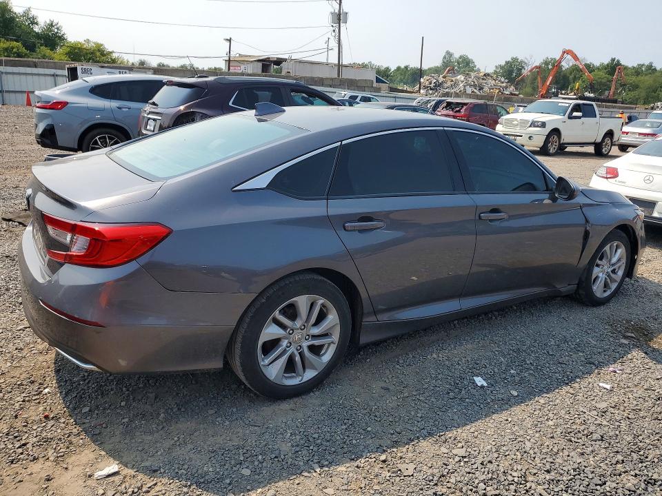 Photo 3 from auction – 2018 HONDA ACCORD with VIN 1HGCV1F10JA064895