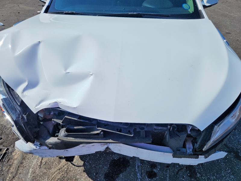 Photo 11 from auction – 2016 BUICK LACROSSE with VIN 1G4GB5G30GF117618