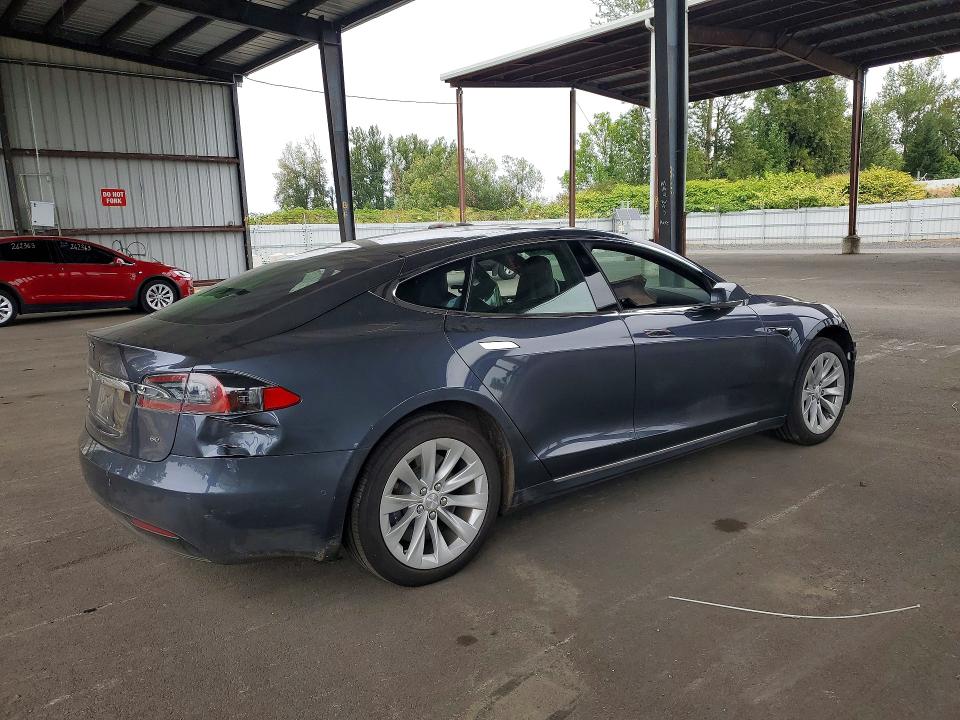 Photo 3 from auction – 2016 TESLA MODEL S with VIN 5YJSA1E14GF177756
