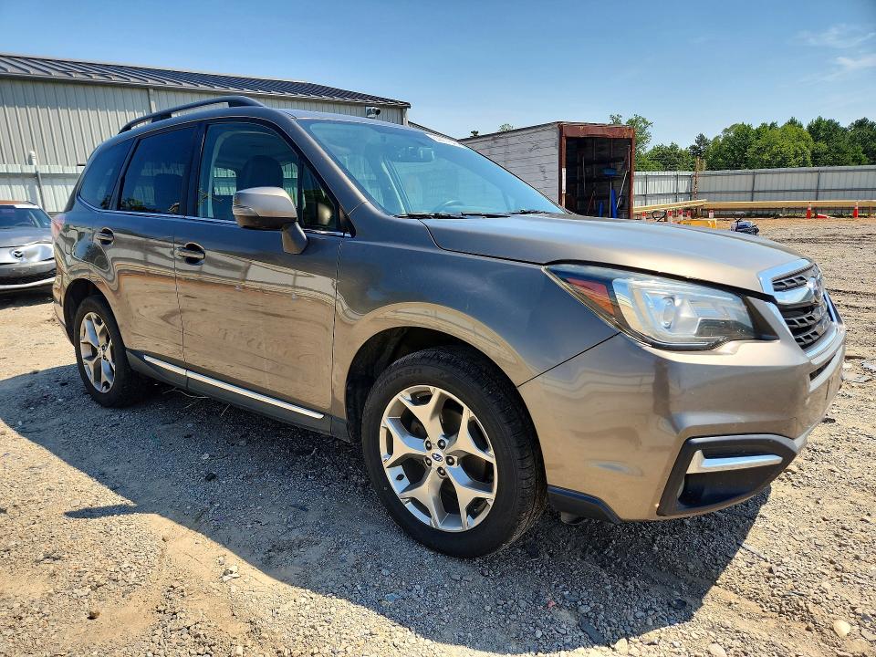 Photo 4 from auction – 2017 SUBARU FORESTER with VIN JF2SJAWCXHH455739