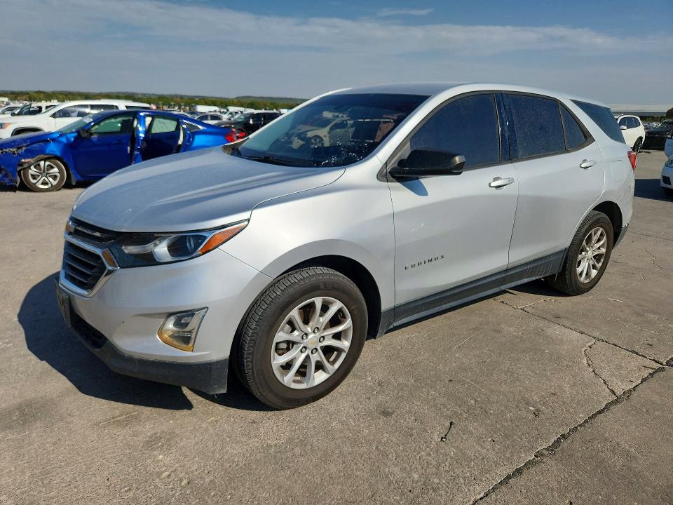 CHEVROLET EQUINOX 2019 with VIN 2GNAXHEV3K6203663 - Photo from auction