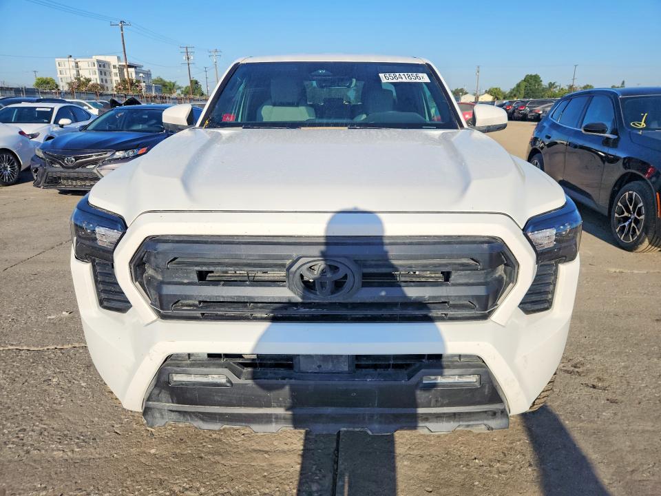 Photo 5 from auction – 2025 TOYOTA TACOMA with VIN 3TMLB5JN7SM197859