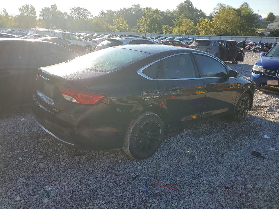 صورة رقم 3 من المزاد - 2015 CHRYSLER 200 مع VIN 1C3CCCABXFN682293