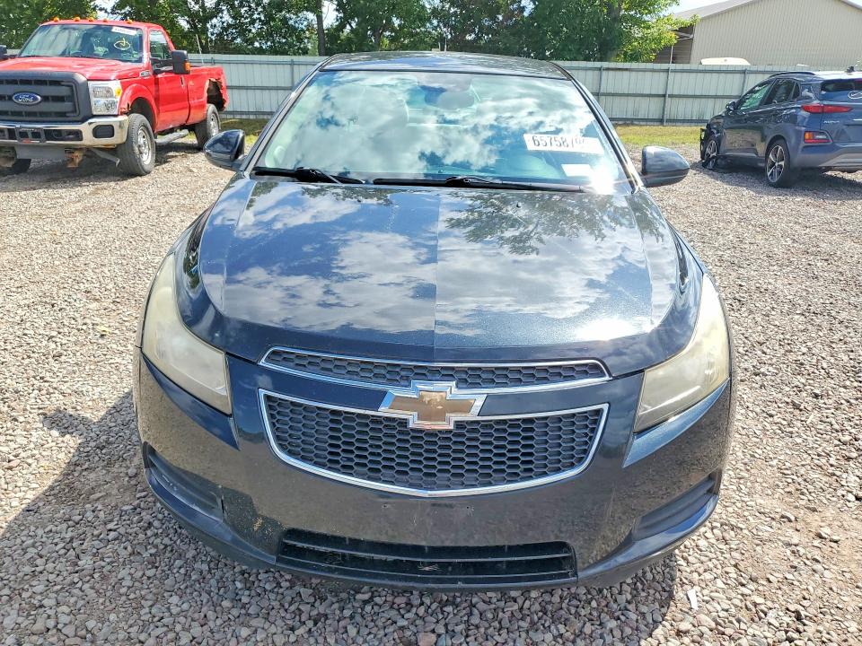 Photo 5 from auction – 2014 CHEVROLET CRUZE with VIN 1G1PC5SB3E7159541