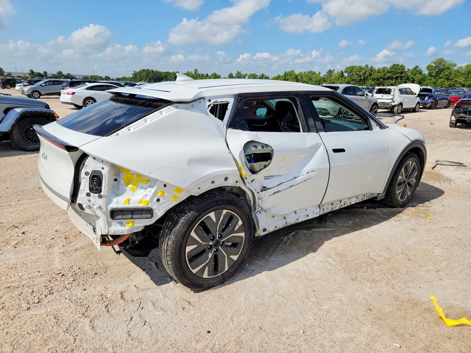 Photo 3 from auction – 2024 KIA EV6 with VIN KNDC34LA7R5200860