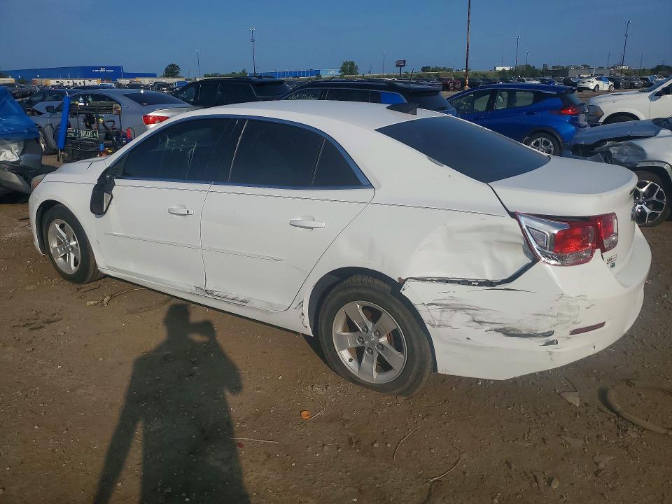 Photo 2 from auction – 2015 CHEVROLET MALIBU with VIN 1G11B5SL5FF186166
