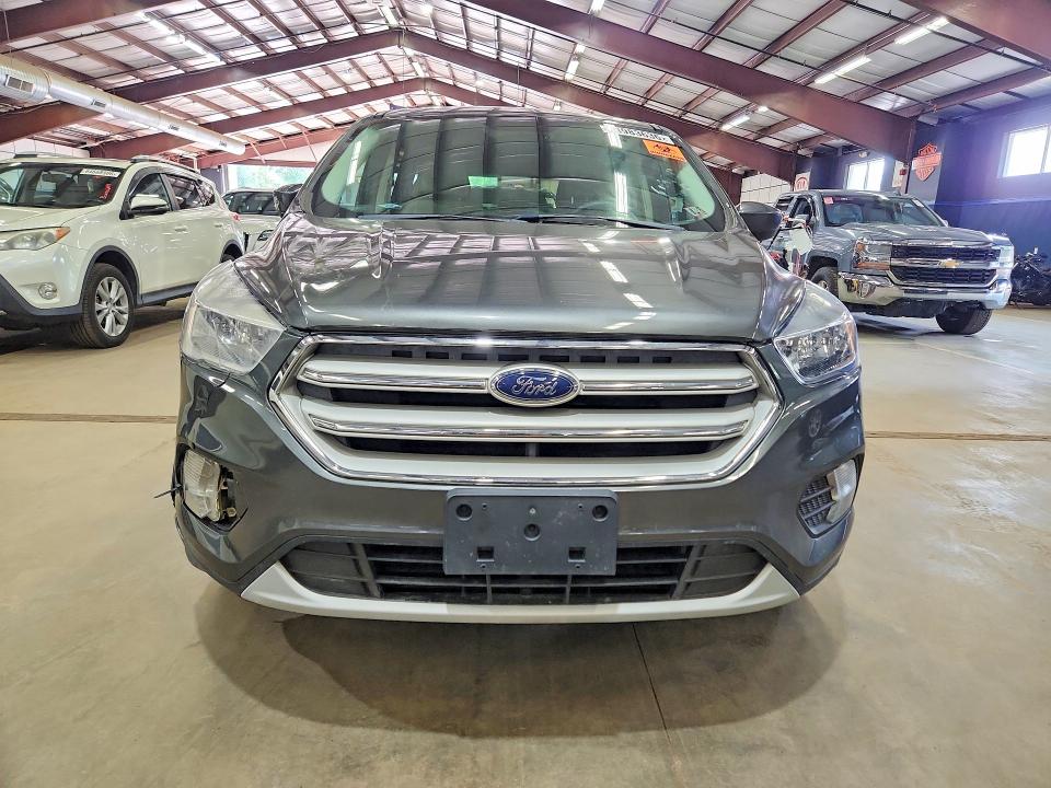 Photo 5 from auction – 2017 FORD ESCAPE with VIN 1FMCU9GD4HUA17897