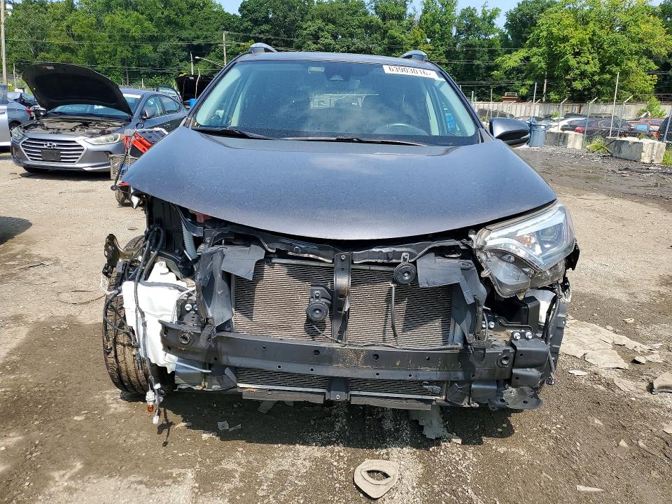 Photo 5 from auction – 2016 TOYOTA RAV4 with VIN 2T3DFREV9GW492008