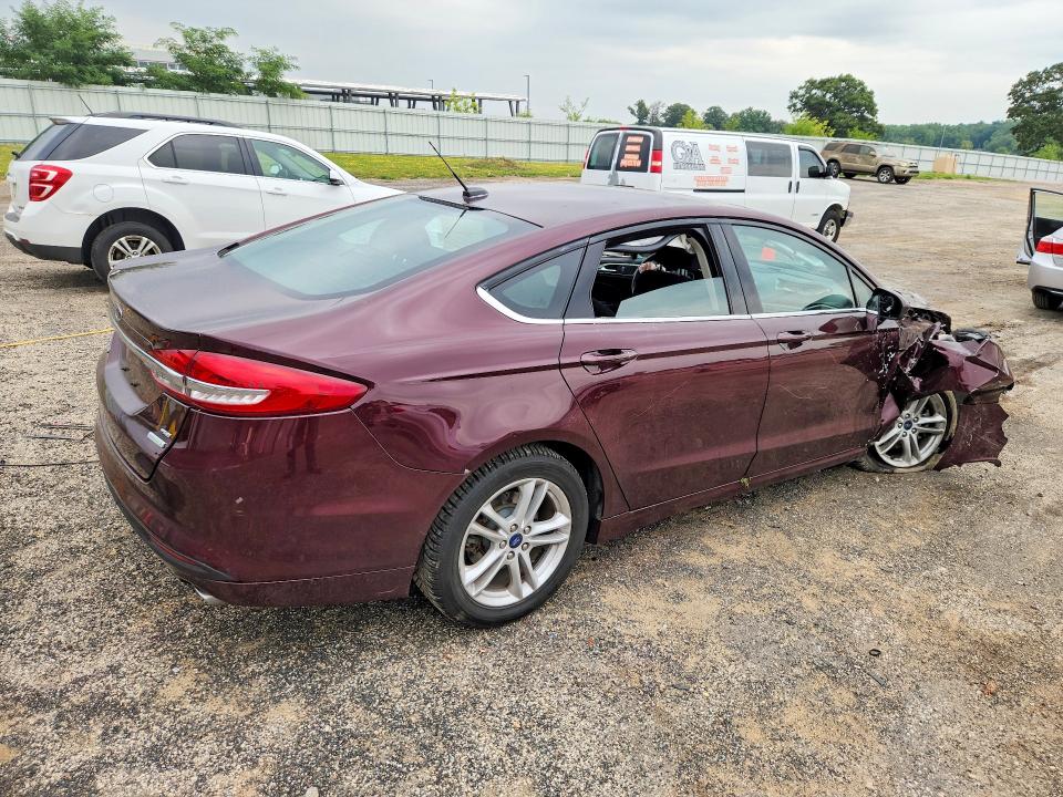 Photo 3 from auction – 2018 FORD FUSION with VIN 3FA6P0HD7JR186849