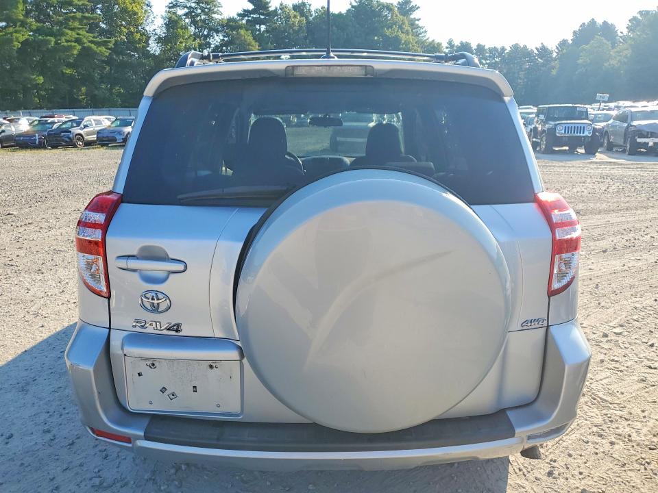 Photo 6 from auction – 2011 TOYOTA RAV4 with VIN 2T3BF4DVXBW083973