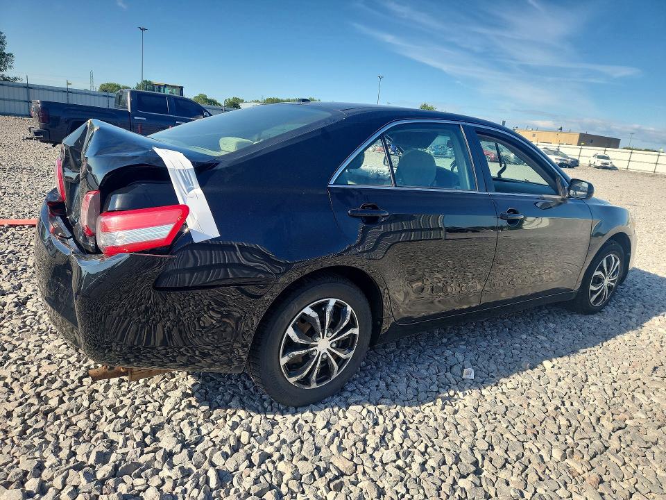 Photo 3 from auction – 2010 TOYOTA CAMRY with VIN 4T4BF3EK9AR039670
