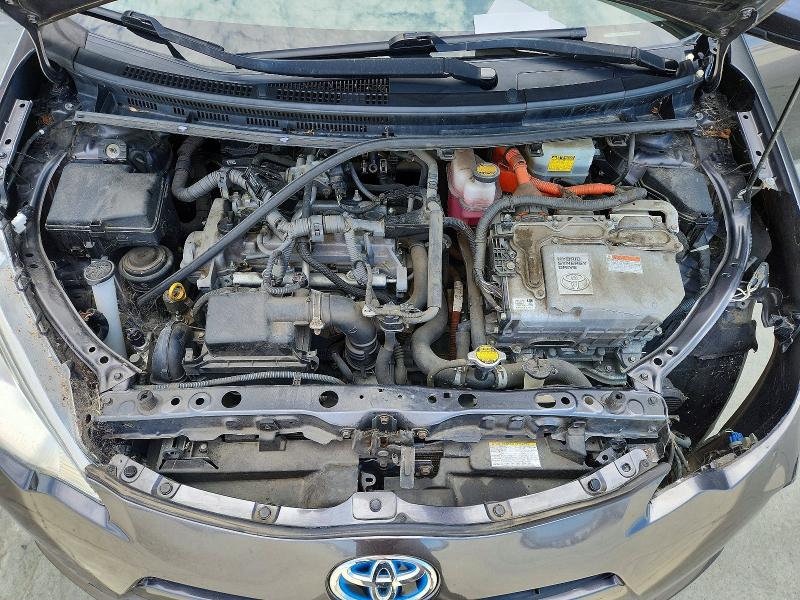 Photo 11 from auction – 2013 TOYOTA PRIUS C with VIN JTDKDTB36D1032537