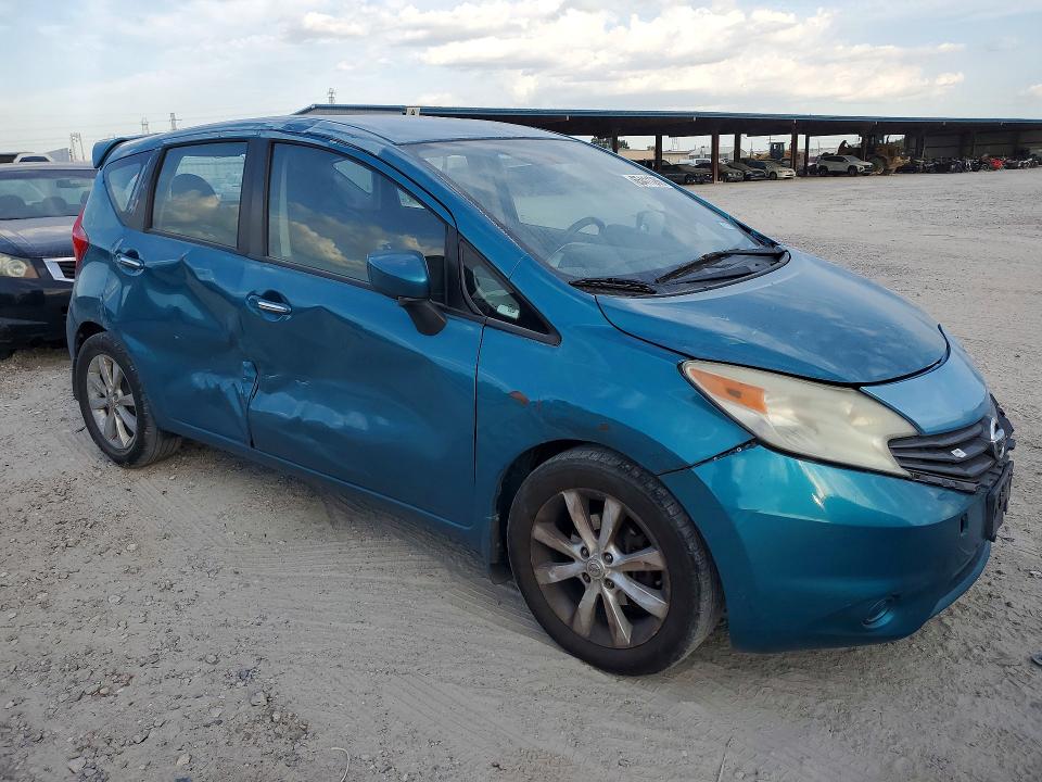 Снимка 4 от търг – 2015 NISSAN VERSA NOTE с VIN 3N1CE2CPXFL357655