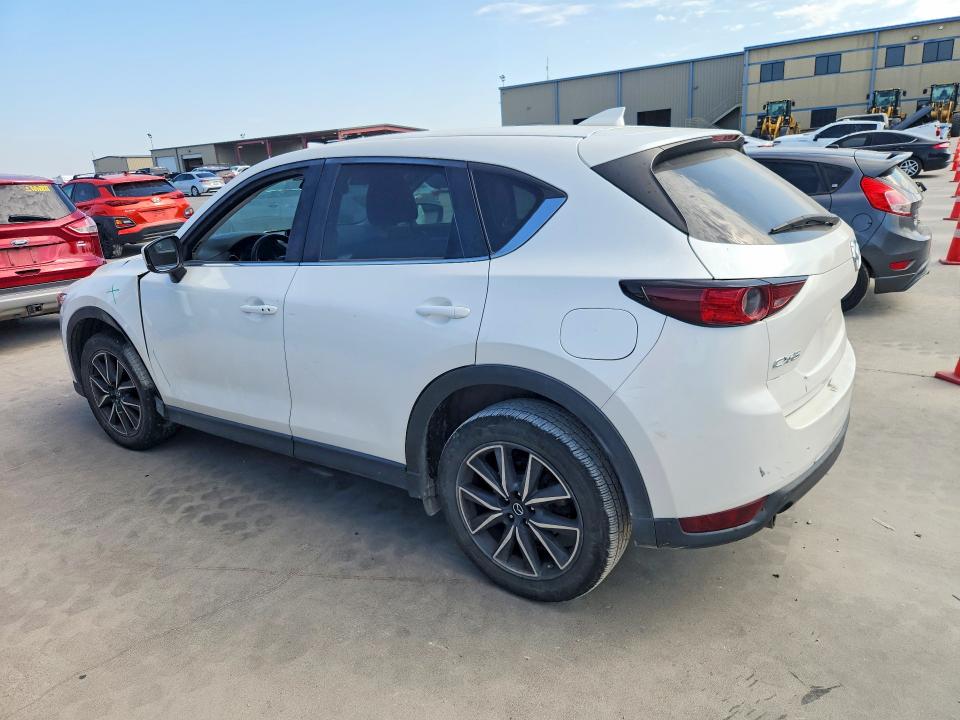 Photo 2 from auction – 2018 MAZDA CX-5 with VIN JM3KFACM5J1331879