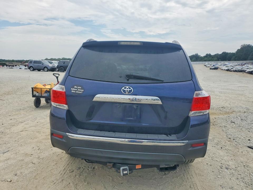 Фото 6 с аукциона – 2012 TOYOTA HIGHLANDER с VIN 5TDZK3EHXCS081852