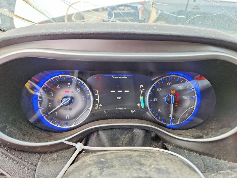 Photo 9 from auction – 2019 CHRYSLER PACIFICA with VIN 2C4RC1GG3KR686891