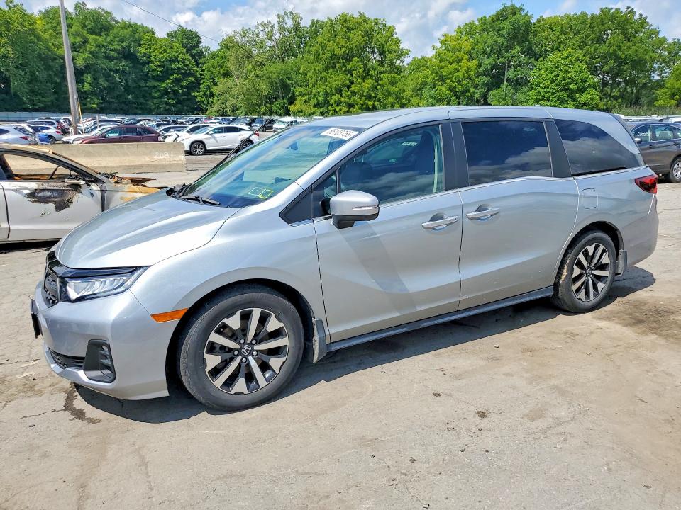 Photo 1 from auction – 2025 HONDA ODYSSEY with VIN 5FNRL6H68SB008328