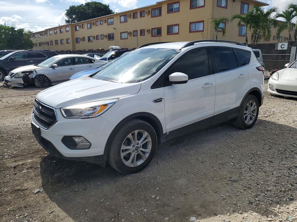 FORD ESCAPE 2018 with VIN 1FMCU0GD6JUD38289 - Photo from auction