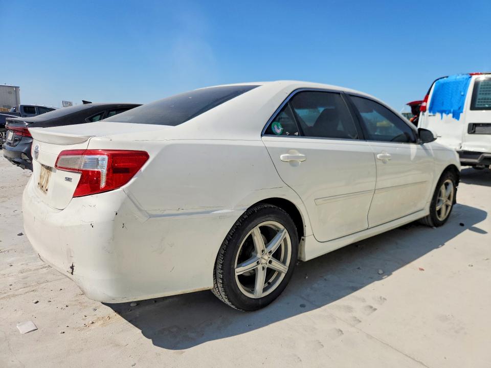 Photo 3 from auction – 2013 TOYOTA CAMRY with VIN 4T1BF1FKXDU695099