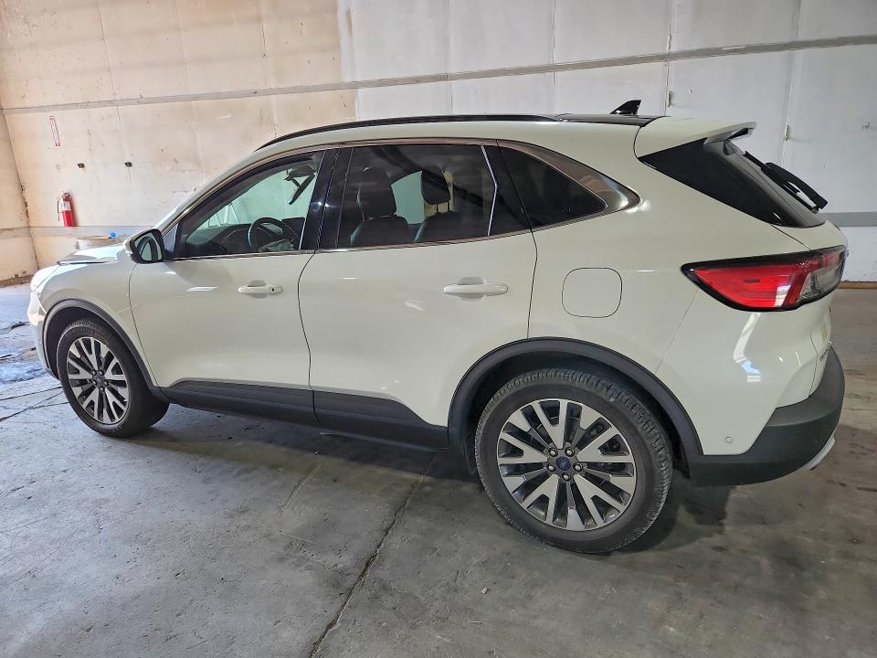 Photo 2 from auction – 2020 FORD ESCAPE with VIN 1FMCU9J94LUA15709