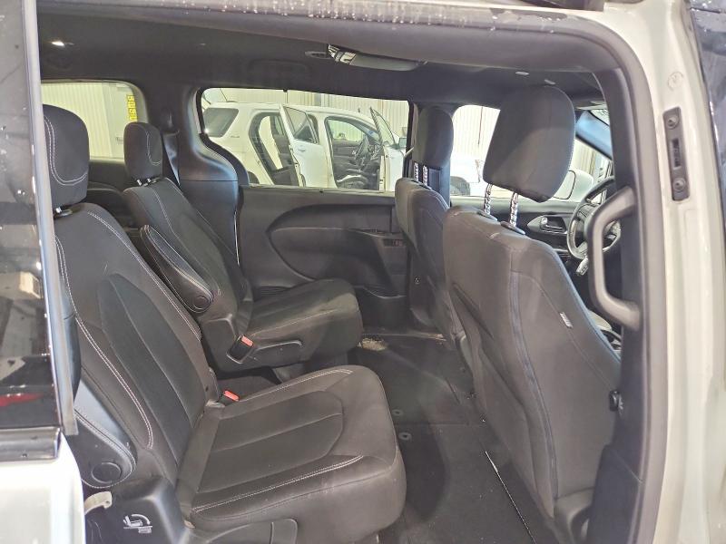 Photo 11 from auction – 2020 CHRYSLER PACIFICA with VIN 2C4RC1FG0LR224145