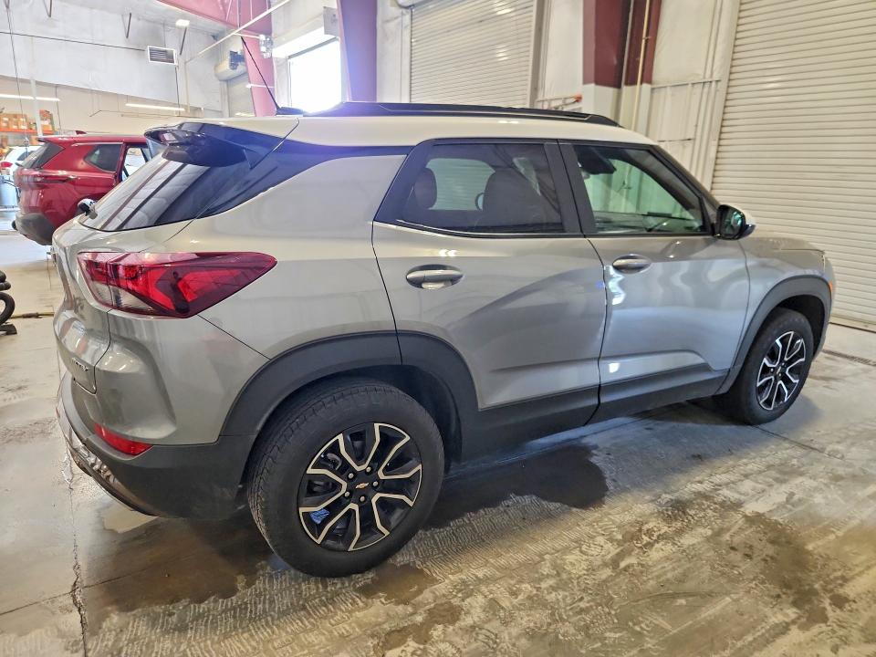 Photo 3 from auction – 2023 CHEVROLET TRAILBLAZER with VIN KL79MSSL2PB171858