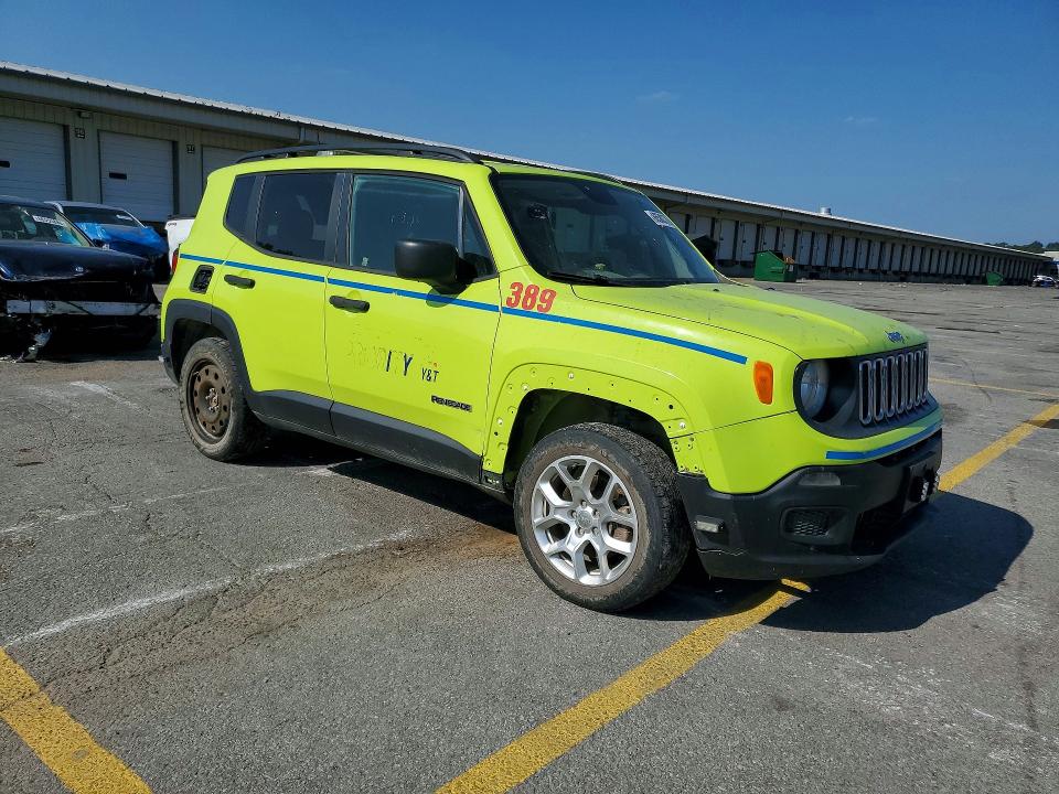 Photo 4 from auction – 2018 JEEP RENEGADE with VIN ZACCJBAB5JPJ15983