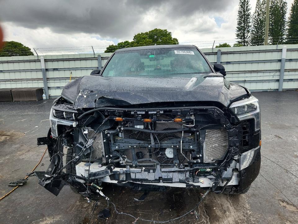 Photo 5 from auction – 2024 TOYOTA TUNDRA with VIN 5TFPC5DB9RX067411