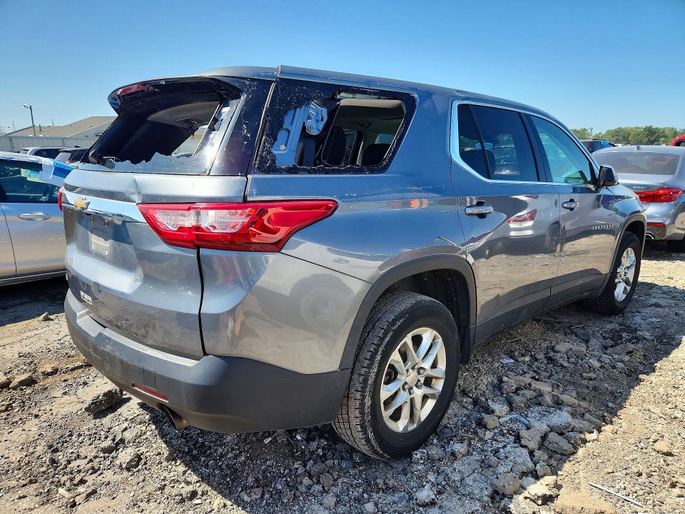 Photo 3 from auction – 2019 CHEVROLET TRAVERSE with VIN 1GNERFKW8KJ283123