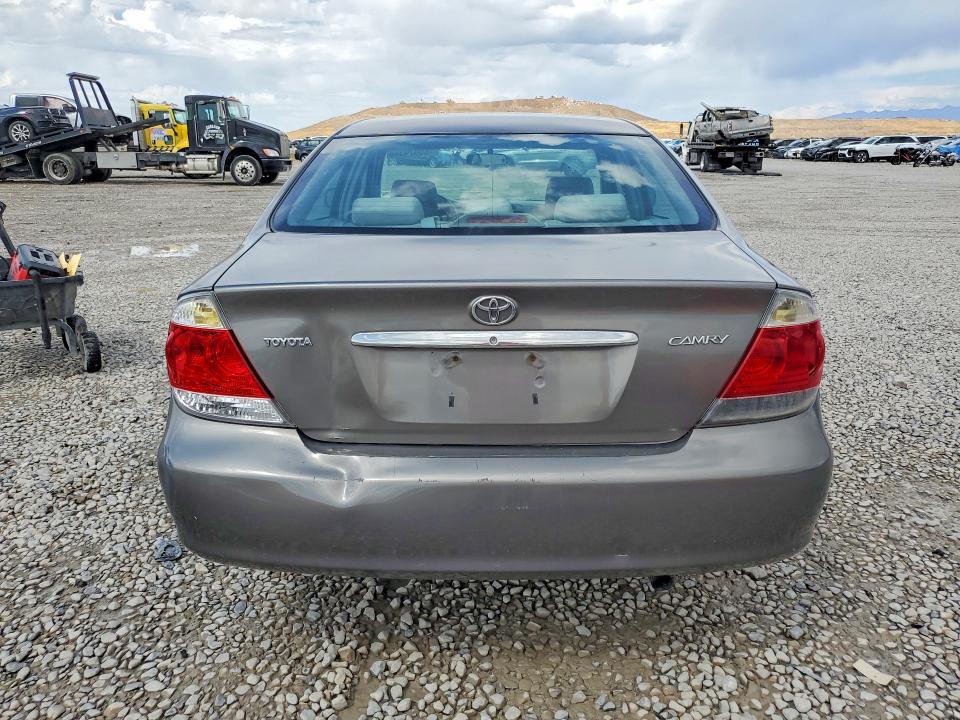Photo 6 from auction – 2005 TOYOTA CAMRY with VIN 4T1BE32K35U512129