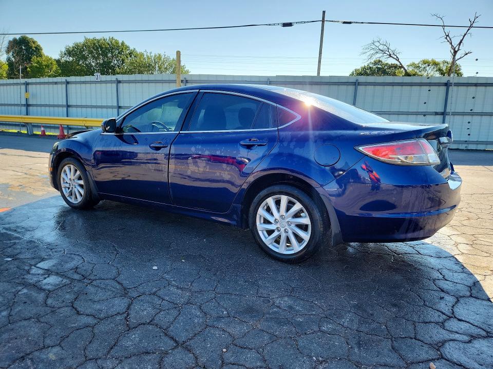 Photo 2 from auction – 2011 MAZDA 6 with VIN 1YVHZ8CH2B5M09304