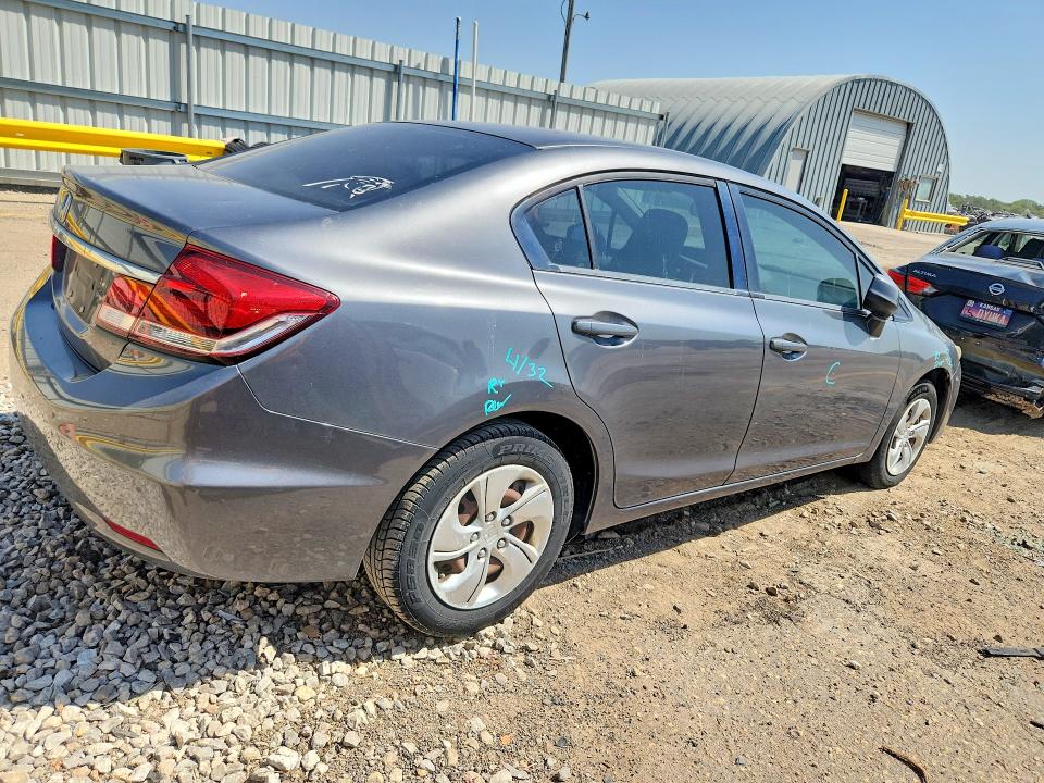 Photo 3 from auction – 2013 HONDA CIVIC with VIN 19XFB2E52DE077664