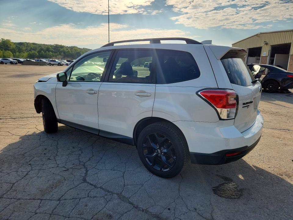 Photo 2 from auction – 2018 SUBARU FORESTER with VIN JF2SJAEC2JH489021